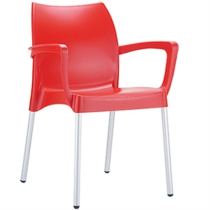 SEDIA IN PLASTICA CON BRACCIOLI